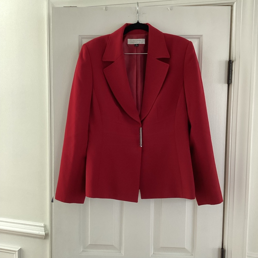 Tahari Bold Red Blazer & Pant Suit Size 10